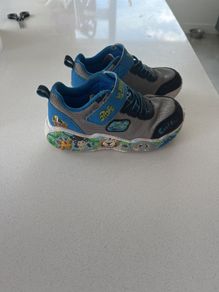skechers play scene runners