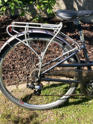 Ladies Raleigh Hybrid Bike