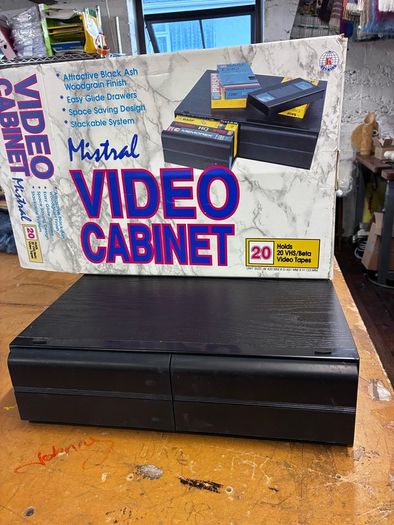 Video & CD Storage (retro)