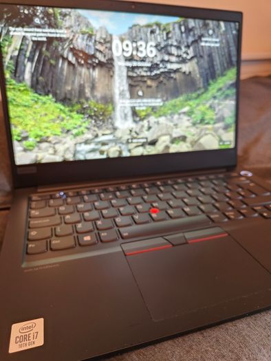 Lenovo ThinkPad E14, i7-10510, 8gb ram, 250gb ssd, like new condition, original charger