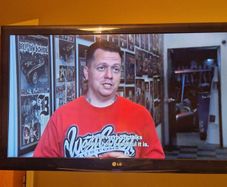 42" LG Led tv plus chrome cast and wall bracket