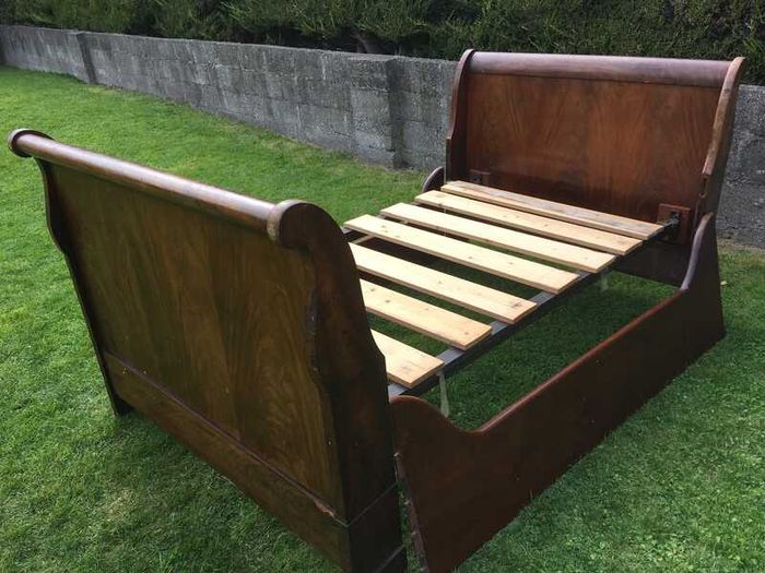Antique 4ft Bed