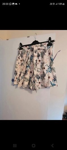 floral shorts