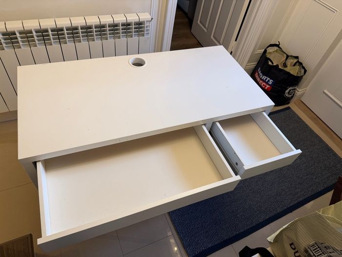 Desk IKEA Micke