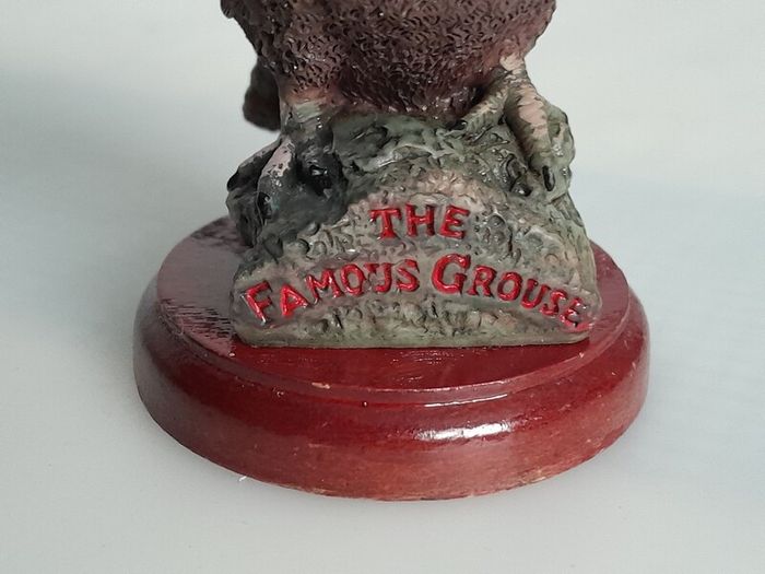 FIGURINE - Famous Grouse Whisky