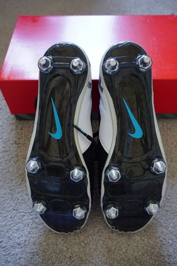 Football Boots Nike Total 90 Laser III Elite White (2009) Size 7.5UK SG