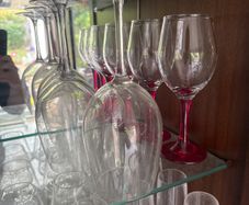 Mixed wine glasses