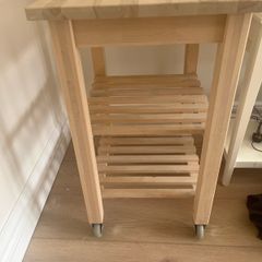 Small chopping board shelves on wheels
