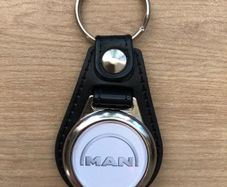 Leather MAN key ring with shopping trolley token/coin