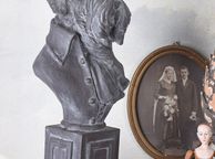 main image for ad 63 cm Dog Bust Garden Sculpture  Antique Style Dog Head Figurine on Pedestal