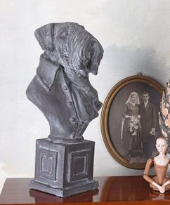 63 cm Dog Bust Garden Sculpture  Antique Style Dog Head Figurine on Pedestal