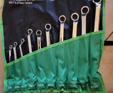 offset ring spanner set