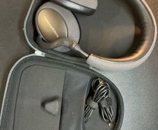 Headphone