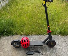 Xiaomi Mi Electric Scooter Pro 2 + ABUS Helmet + ABUS Lock