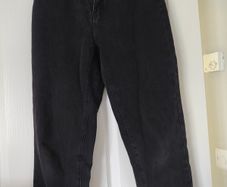 Jeans size S