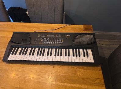 Electric music keyboard