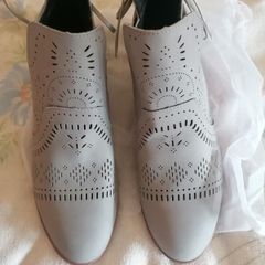 Women's Ankle Boot's