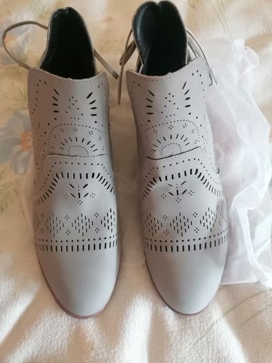 Women's Ankle Boot's