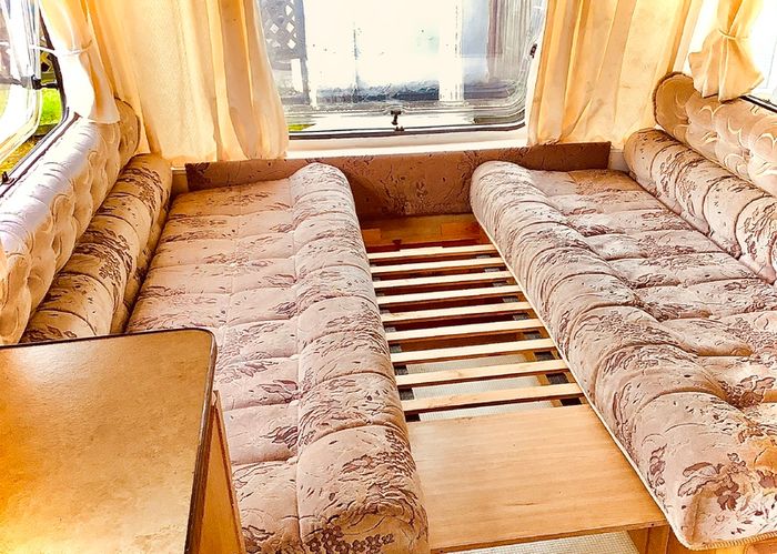 2-berth lightweight touring caravan
