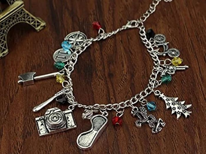 Stranger Things Shiny Charm Bracelet Movie Inspired Cosplay Jewelry (FREE POSTAGE)