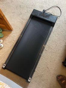Walking pad with remote