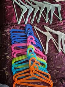 Childrens Hangers 10 x Wooden, 20 x Plastic, 30 in total
