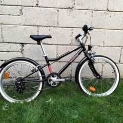 Decathlon B/Twin Riverside 500 Kids' 20" Hybrid Bike.