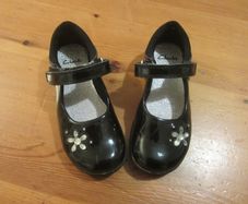 Clarks black patent....size 9