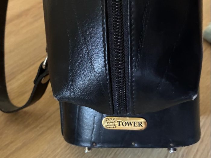 Tower Genuine Leather Lockable Cue Case