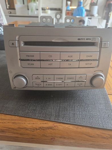 Hyundai i 20 car stereo 2009