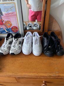 Girls trainers
