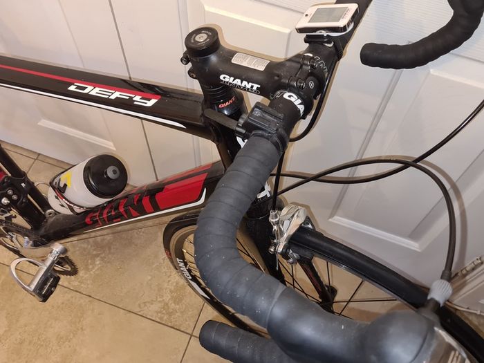 Giant Defy Road Bike