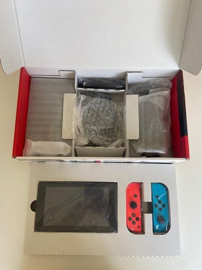 Nintendo Switch Console