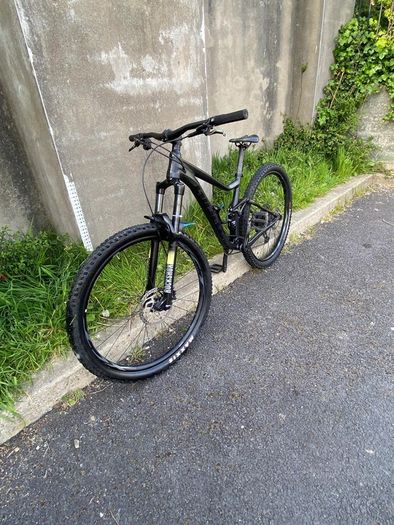 Giant stance full suspension mountain bike
