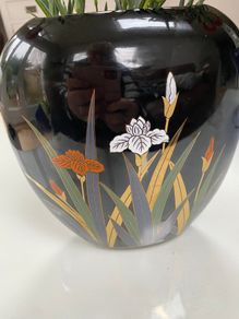 Otahiri  Vintage Japanese vase gorgeous