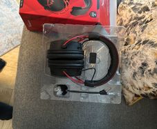 HyperX Cloud Alpha wireless noise cancelling