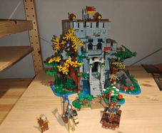 Lego Bricklink Designer Program Castle in the Forest 910001