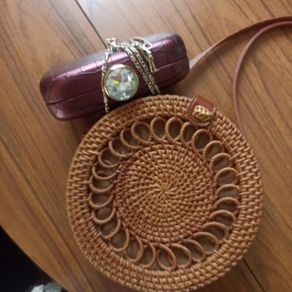2 unique handbags