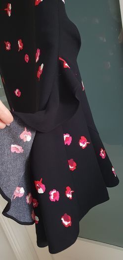 Kate Spade black falling floral ruffle detail dress with pink/red petals Sz 4 (Fit 10 UK) - Rrp 398 Dollars