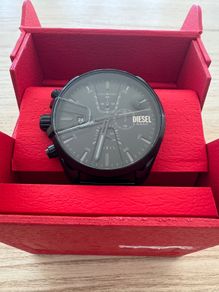 New watch Diesel DZ4537