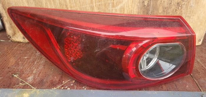 2014 Mazda 3 rear lenses