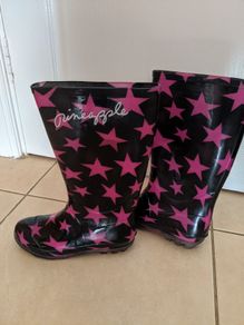 Gum boots