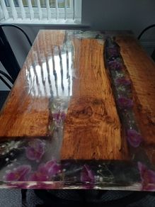 Epoxy resin table