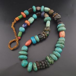 Vintage Turqouise Color Old Resin & Glass Beads Necklace