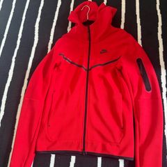 nike tech