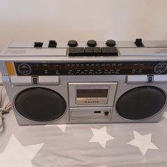 retro 1980s japanese silver radio