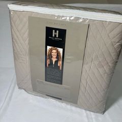 Kelly Hoppen pink throw bedcover king size