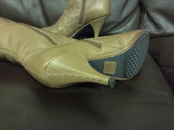 Aerosoles Signature Boots, size EU-38, UK-5, brand new.