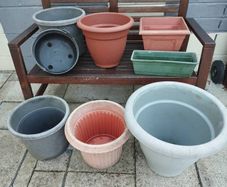Assorted Bundle Plant Pots & Planters