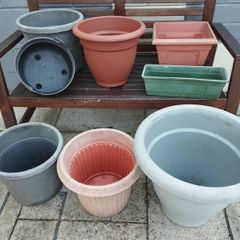 Assorted Bundle Plant Pots & Planters